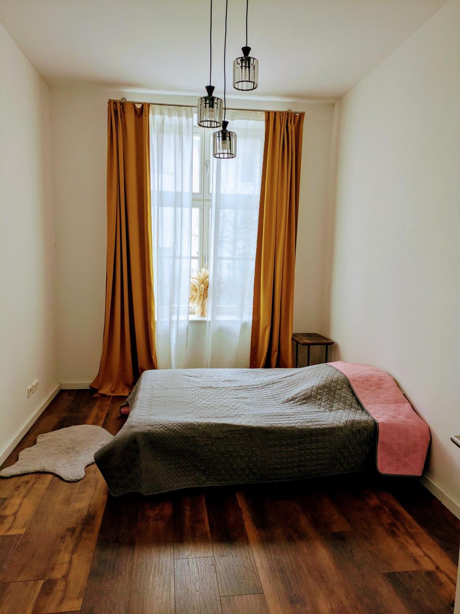 Spacious 2-bedroom Near Center Appartement *